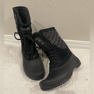 Women’s winter North Face boots